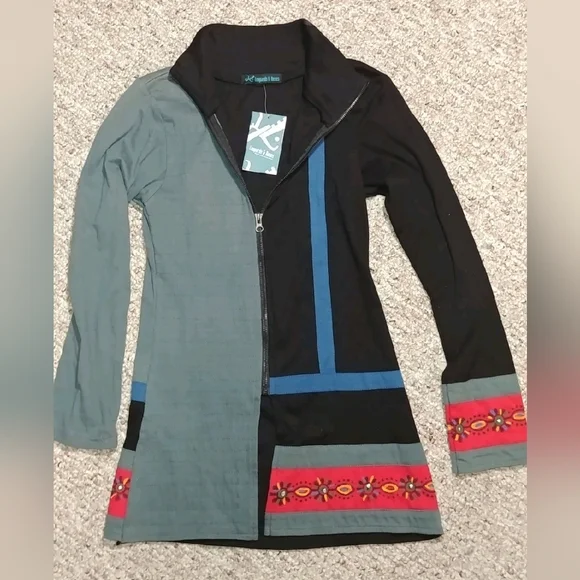 Leopards & Roses jacket - Picture 7 of 7